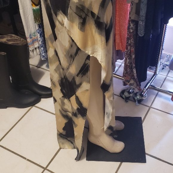 Free People Black, White, and Cream Abstract Gown NWT Size M - Picture 7 of 8